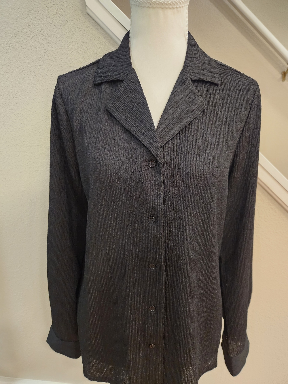 Adrianna Papell Black Textured Button-Front Blouse with Notch Collar